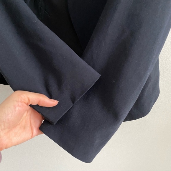 THEORY Navy Blue Fitted Fit & Flare Blazer Size 2 - Picture 6 of 9